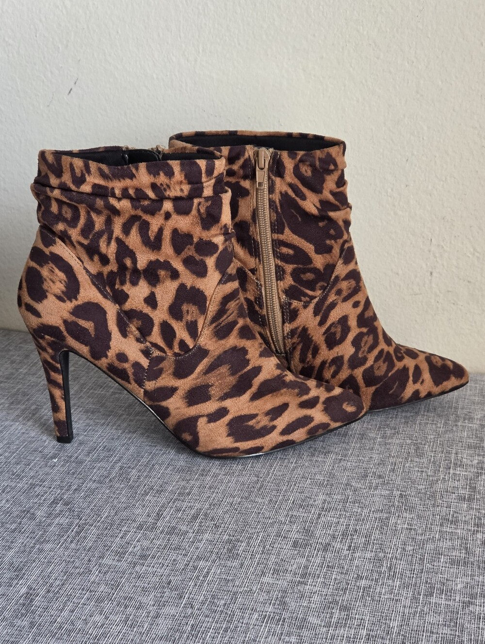 Fergalicious Shae Leopard Print Heel Booties Size 7
